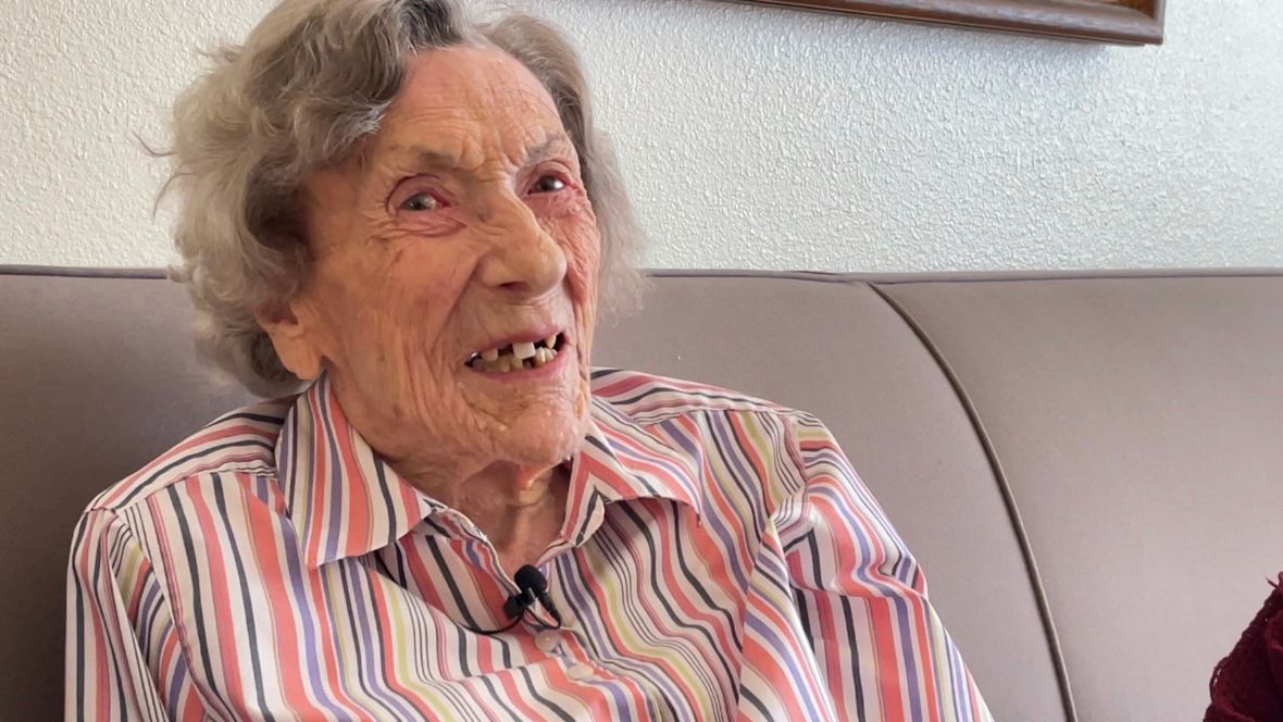 Texas woman has 105 reasons to celebrate